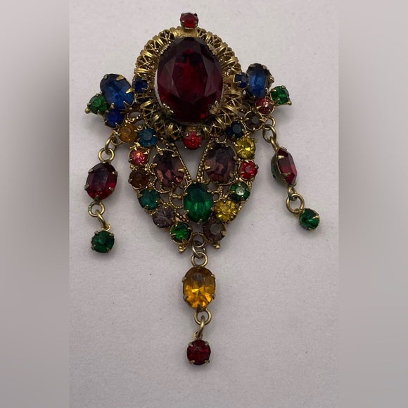 Vintage Gold Tone Multi Colored Faceted Glass Ornate Victorian Style Brooch Pin - Picture 10 of 10